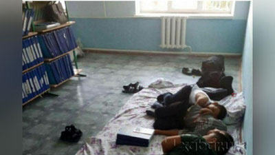 Изрображение 'МНО объяснило ситуацию, почему дети из интерната в Сурхандарье спали на полу'