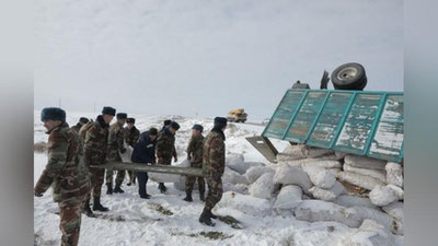 Изрображение 'В Кашкадарьинской области перевернулся грузовик'