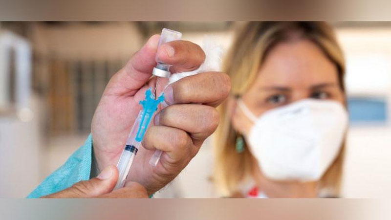 Изрображение 'В Узбекистане будет ускорена вакцинация студентов и работников'