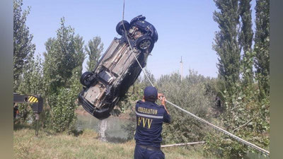 Изрображение 'Водитель "Кобальта" в Чартаке погиб, вылетев в канал на крутом повороте'