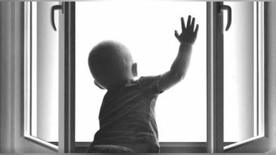 Изрображение 'На Чиланзаре 2-летний ребенок выпал из окна 4-го этажа'