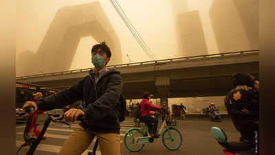 Изрображение 'Сильная песчаная буря обрушилась на Пекин (видео)'