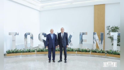Изрображение 'Хоким Ташкента провел встречу с акимом Туркестанской области Казахстана'