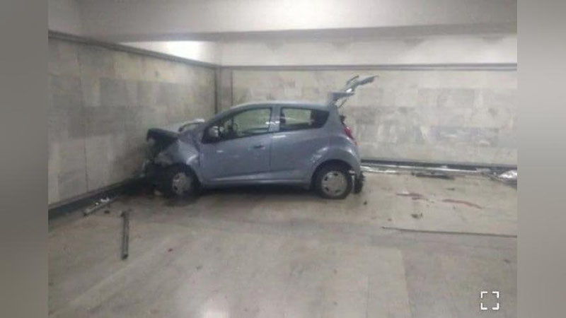 Изрображение 'В Ташкенте в подземку влетел "Спарк": пострадали 3 человека'