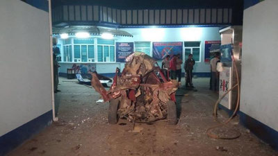 Изрображение 'В Ферганской области взрыв газового баллона разворотил "ВАЗ-2101": 2 человека пострадали'