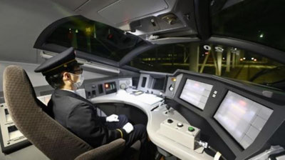 Изрображение 'Первые испытания беспилотного скоростного поезда прошли в Японии'