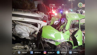 Изрображение 'Страшное ДТП в Ташкенте: 1 погиб, 4 пострадали (фото)'