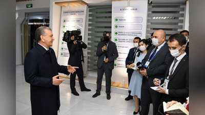 Изрображение 'Президент впервые провел пресс-подход во время поездки по Намангану (видео)'