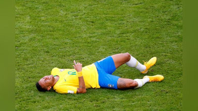 Изрображение 'ПОДСЧИТАНО ВРЕМЯ "ЛЕЖАНИЯ" НЕЙМАРА НА ГАЗОНЕ ВО ВРЕМЯ МАТЧЕЙ ЧМ'