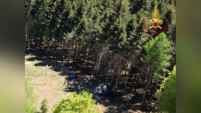 Изрображение 'Число погибших при падении кабины фуникулера в Италии возросло до 13'