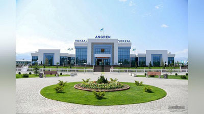 Изрображение 'Из-за сбоя в электроснабжении поезд Ташкент-Андижан простоял 50 минут в Ангрене'