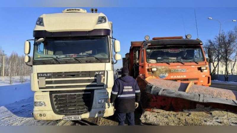 Изрображение 'Дальнобойщики из Узбекистана едва не замёрзли на трассе под Ульяновском'