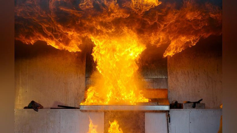 Изрображение 'Соединил газовые трубы велосипедной камерой и зажег спичку: детали инцидента в Алтыарыке'