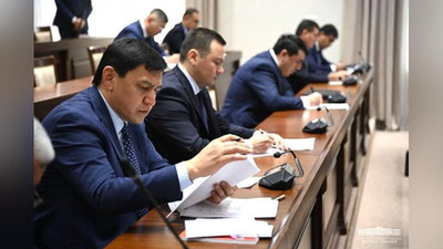 'Prezident tomonidan tasdiqlangan qayta tiklanuvchi energiya manbalarini kengaytirish uchun 34 mingta xonadon, vazirlik va idoralarning 6 mingta ob`ektida qurilmalar o`rnatiladi'ning rasmi