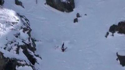 Изрображение 'Лыжница сорвалась с горы и чудом осталась жива (видео)'