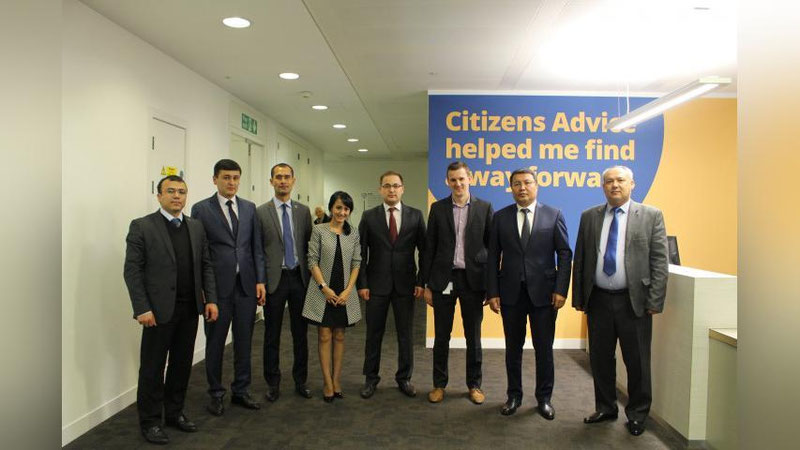 Изрображение 'В УЗБЕКИСТАНЕ ВНЕДРЯТ АНАЛОГ БРИТАНСКОЙ СИСТЕМЫ БЕСПЛАТНЫХ КОНСУЛЬТАЦИЙ ДЛЯ ГРАЖДАН'