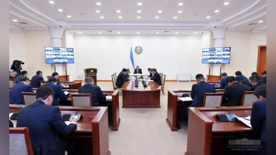 Изрображение 'ПРЕЗИДЕНТ ПРОВЕЛ СОВЕЩАНИЕ ПО ВОПРОСАМ ОСВОЕНИЯ ИНВЕСТИЦИЙ'