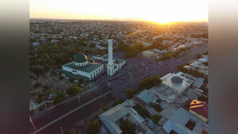 Изрображение 'В ГУВД опубликовали список ежедневно закрываемых дорог близ мечетей'