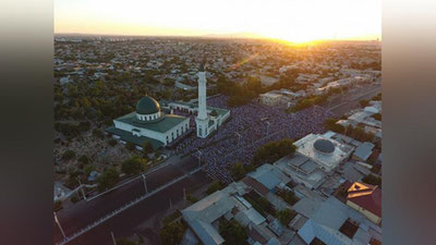 Изрображение 'Стало известно, сколько человек совершили праздничный намаз в мечетях страны'