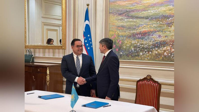 Изрображение 'Узбекистан - Казахстан: подписан меморандум об сотрудничестве в кинематографии'