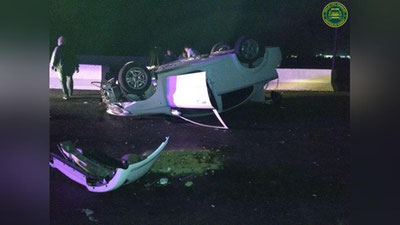 Изрображение 'В Сырдарьинской области водитель "Нексии" погиб, врезавшись в бордюр'