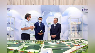 Изрображение 'Глава государства ознакомился с деятельностью фармпредприятия в Янгихаётском районе'