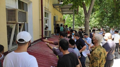 Изрображение 'Должникам начали отключать электроэнергию: у РЭС в Ташкенте собралась толпа'