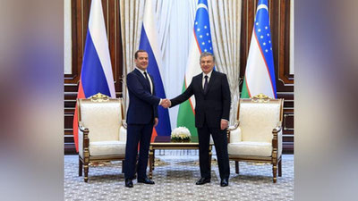 Изрображение 'Шавкат Мирзиёев и Дмитрий Медведев обсудили узбекско-российские отношения'