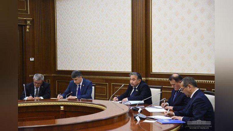 Изрображение 'Президент Узбекистана встретился с лидерами политических партий (видео)'
