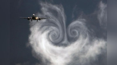 Изрображение 'Узбекские дипломаты навестили соотечественников, пострадавших в самолете Ташкент-Алматы'