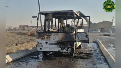 Изрображение 'В Бухарской области загорелся пассажирский автобус (видео)'