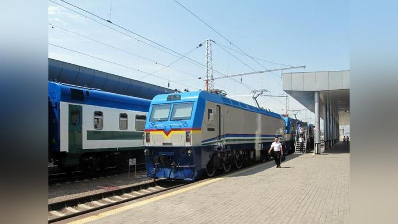 Изрображение 'Движение поездов через Казахстан возобновлено'