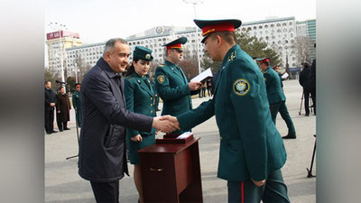 Изрображение 'В ТАШКЕНТЕ ВРУЧИЛИ ПРЕМИИ ИНСПЕКТОРАМ ПРОФИЛАКТИКИ И АКТИВИСТАМ МАХАЛЛЕЙ'