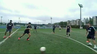 Изрображение '"БАРСЕЛОНА" ПОКАЗАЛА ТРЕНИРОВКУ ГЛАЗАМИ МЕССИ (ВИДЕО)'