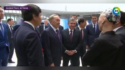 Изрображение 'ГЛАВЫ СТРАН ЦЕНТРАЛЬНОЙ АЗИИ ПООБЩАЛИСЬ С РОБОТОМ СОФИЕЙ (ВИДЕО)'