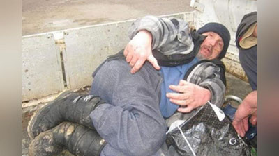 Изрображение 'СОТРУДНИКИ ГУВД ТАШКЕНТА ПОМОГЛИ БЕЗДОМНОМУ ИНВАЛИДУ'