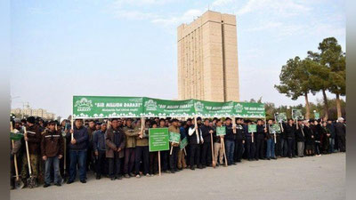 Изрображение 'Хоким Сурхандарьи посадил первое дерево в рамках акции "Один миллион деревьев"'