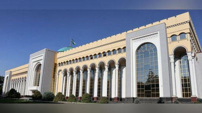 Изрображение 'МИД приостанавливает прием граждан по консульским вопросам'