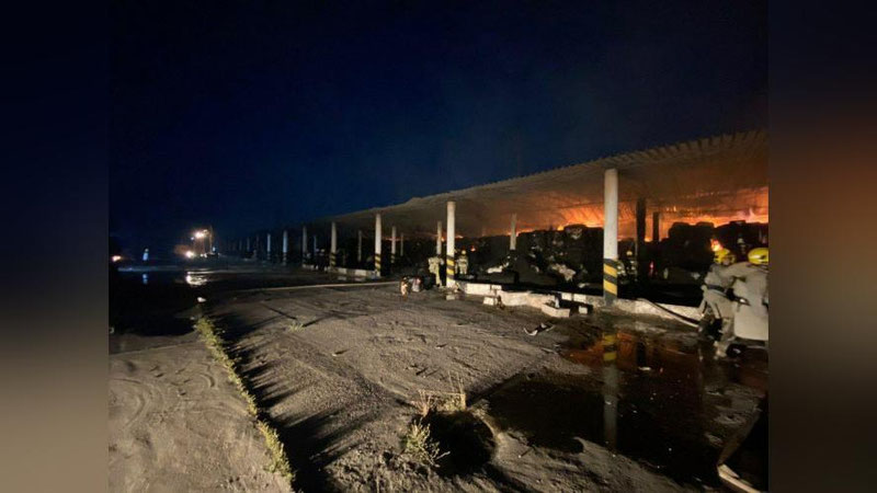 Изрображение 'В Сергели горел хлопковый терминал (фото, видео)'