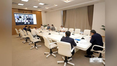 Изрображение 'Каких врачей не хватает Ташкенту и сколько учителей заняты на съёмках онлайн уроков?'