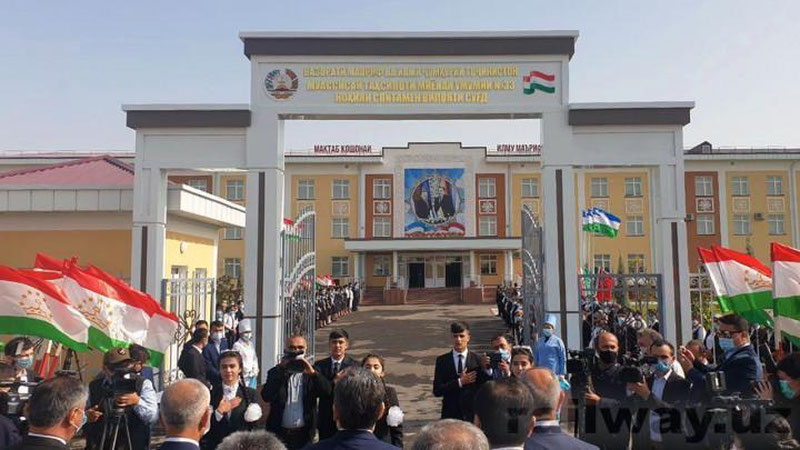 Изрображение 'В Таджикистане открылась школа, возведенная по поручению Президента Узбекистана (фото)'