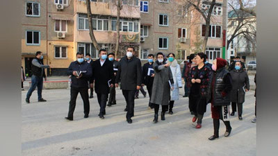 Изрображение 'Хоким Ферганской области поручил остановить стройки посреди дворов'