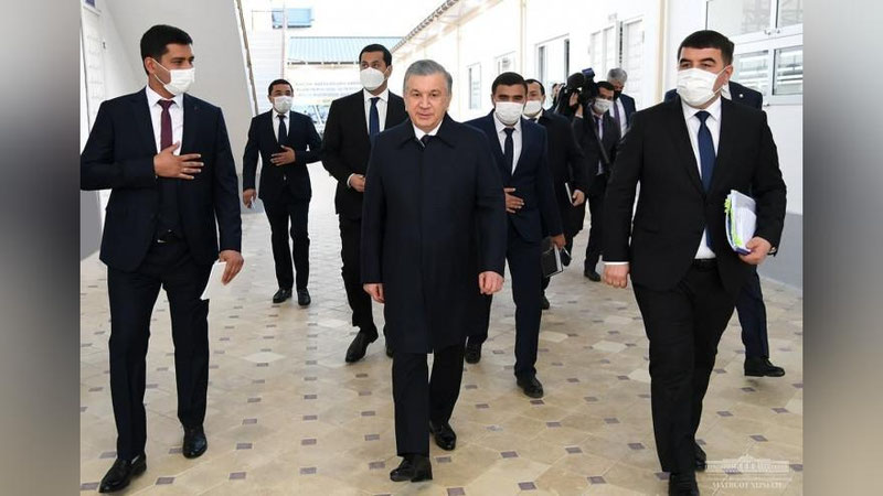 Изрображение 'Президент побывал в малой промышленной зоне "Даштбог" в Намангане (фото)'