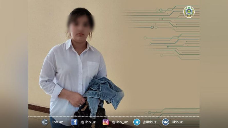 Изрображение 'Остановленная из-за отсутствия маски девушка оказалась находящейся в розыске'