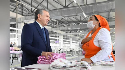 Изрображение 'Шавкат Мирзиёев начал поездку по Андижанской области с посещения текстильной фабрики'