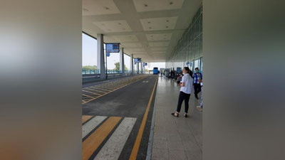 Изрображение 'В аэропорту Ташкента в тестовом режиме запустили движение по эстакаде (видео)'