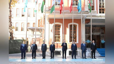 Изрображение 'Президент Узбекистана принял участие в церемонии поднятия флагов в Стамбуле'