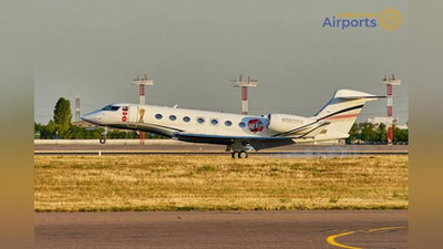 Изрображение 'В Ташкент привезли Кубок мира FIFA'