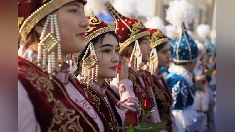 Изрображение 'В Ташкенте открылась выставка «Абай. Наследие братских народов» (фото)'