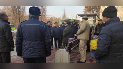 Изрображение 'Видео: Командующий Национальной гвардией мониторит работу общественного транспорта в Ташкенте'